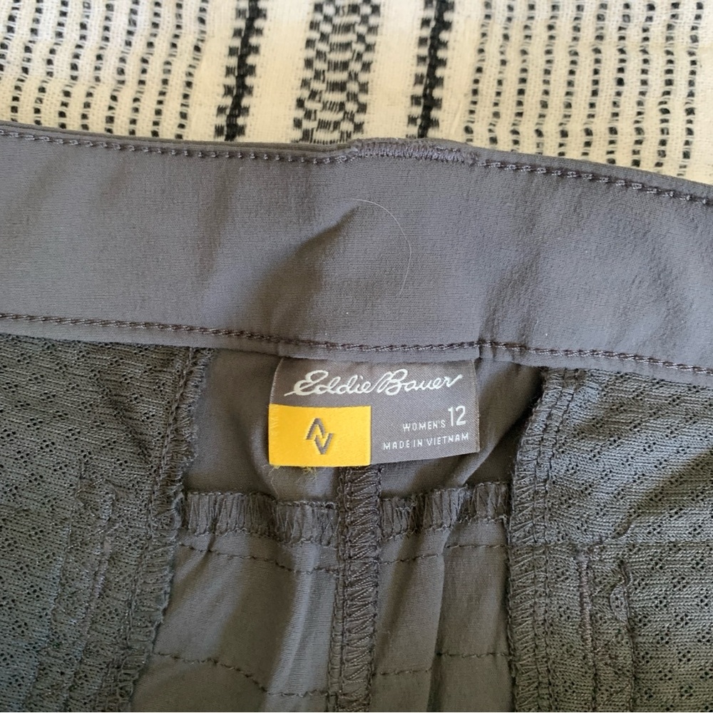 Eddie Bauer • Horizon Cropped Pants - Picture 3 of 4